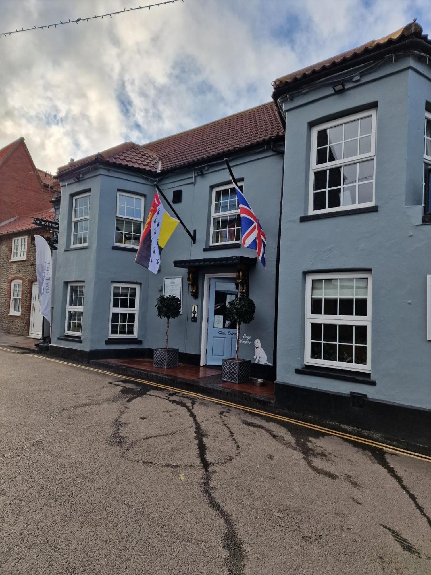 The Two Lifeboats Bed & Breakfast Sheringham Exterior photo