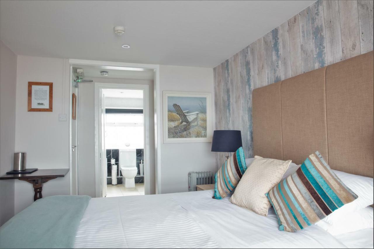 The Two Lifeboats Bed & Breakfast Sheringham Exterior photo
