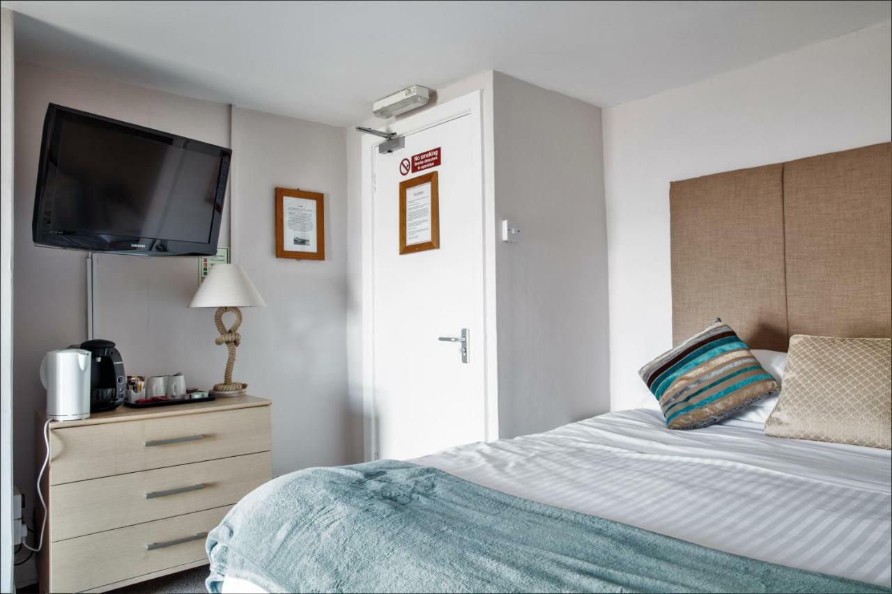 The Two Lifeboats Bed & Breakfast Sheringham Exterior photo